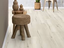 See how our laminate flooring styles could transform your space. Epl158 White Valley Oak Egger