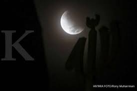 Gambar gerhana bulan total hitam putih. Terjadi 195 Tahun Sekali Ini Lokasi Melihat Gerhana Bulan Total 26 Mei 2021