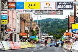 Brent van moer (born 12th january 1998) is a professional cyclist from belgium, who currently rides for lotto soudal (uci worldtour). Capovelo Com Criterium Du Dauphine 2021 Stage 1