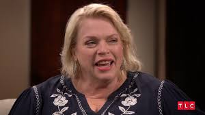 Pull up a chair — Janelle's preaching tonight 😌 Don't miss part two of the  #SisterWives Tell All at 10/9c.