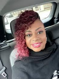 Leah Cates's Instagram, Twitter & Facebook