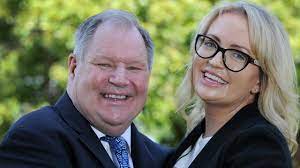 Photos, family details, video, latest news 2021 on zoomboola. Robert Doyle Former Lord Mayor Moves On With New Partner Emma Hingston Herald Sun