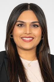 Carly Chappell's Instagram, Twitter & Facebook