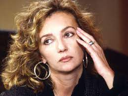 She was an actress, known for meduusan syleily (1984), tämän miehen on kuoltava (1969) and le zèbre. L Actrice Caroline Cellier Est Morte A L Age De 75 Ans Femme Actuelle Le Mag