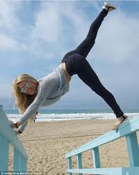 Not all workouts are the same, which is why your bottoms shouldn't be either. The Bachelor S Lesley Murphy Gets Breast Implants Surgery Daily Mail Online