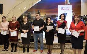 Cresa si centru social degetica. DascÄƒlii Din Sectorul 6 PremiaÈ›i La Gala InvÄƒÅ£Äƒmantului Preuniversitar 2017