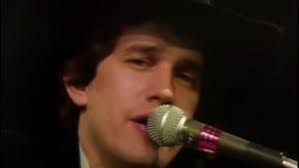 Amarillo by morning is a country music song written by terry stafford and paul fraser, and recorded by stafford in 1973. George Strait The 80s Ruled