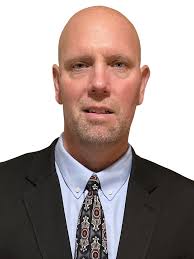 Jeff Hohl PT, DPT, OCS, ATC has been East Central District Chair since 2015  and has assisted our leadership team to stress the importance of growth by  grass roots efforts. Jeff is