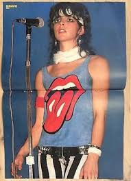 Auch deutschsprachige musik konnten in den 80er zunehmend an popularität gewinnen und war häufig in den musikcharts in deutschland vertreten. 50 Nena Ideen Nena 80er Nena Band Nena Frisur