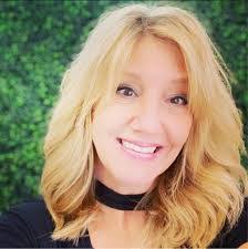 Pamela Tarr's Instagram, Twitter & Facebook