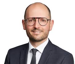 Daniel Kofman's Instagram, Twitter & Facebook