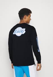 All the best los angeles lakers gear and collectibles are at the official shop.cbssports.com. Nike Performance Nba Los Angeles Lakers City Edition Long Sleeve Club Wear Black Zalando De