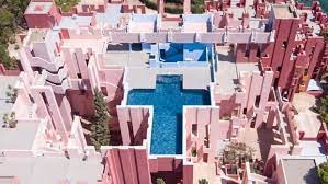 Check spelling or type a new query. La Muralla Roja El Edificio Espanol Que Triunfa En Instagram