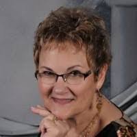 Sandra Hulsey's Instagram, Twitter & Facebook