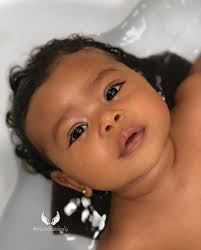 See how to bath a newborn safely, including how to set up the bath, test the bath temperature and handle your baby in the bath. Pin On Baby