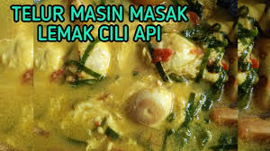 1 sudu teh serbuk kunyit. Resepi Masak Lemak Cili Api Telur Masin Please Stay At Home Kita Jaga Kita Coronavirus Covid19 Youtube