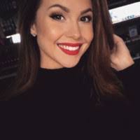 Jennifer Henne's Instagram, Twitter & Facebook