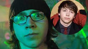 Mike bailey (マイク•ベイリー) начал(а) читать. Skins Cast Where Are They Now Page 4