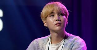 Ob sie nun unsinn reden oder musik machen. What Happened To Suga In Bts Rapper Will Not Participate At Events