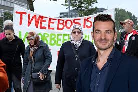 We've been silently listening to lots of different people talking about squatters in tweebosbuurt in the last few days. Dit Is Waarom De Rechtszaak Over De Tweebosbuurt In Rotterdam Zo Triest Is Rotterdam Pzc Nl