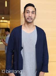 Inisial mt termasuk dalam daftar artis yang terlibat prostitusi online. Ditangkap Konsumsi Narkoba Artis Inisial Rs Adalah Restu Sinaga News Entertainment Fimela Com