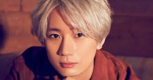 Kimono Amarelo: Dublador: Takuya Eguchi