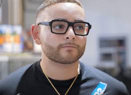 Rocco hunt (born rocco pagliarulo, 21 november 1994, salerno) is an italian rapper. Rocco Hunt Quando Conobbi Pino Daniele Mi Disse Non Ti Perdere In Questa Ammuina Ilnapolista