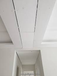 I rather not go with crown moulding as the house is a mid century ranch and crown. Plaster Ceiling Minimalis Deko Rumah Part 3