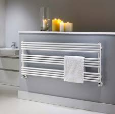 Designer Heizkorper Und Handtuchtrockner Fur Das Badezimmer Besten Dekor 2018 Badezimmer Handtuchtrockner Dusche Fenster