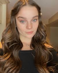 Jocelyn Gallo's Instagram, Twitter & Facebook