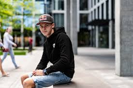 Devatenáctiletý český jezdec dnes vyhrál kvalifikaci nejslabší třídy šampionátu na sachsenringu v. Filip Salac Pojede I Pristi Rok V Tymu Rivacold Snipers Autoklub Ceske Republiky