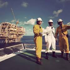 Para lulusan teknik perkapalan dapat bekerja di galangan kapal seperti pt pal indonesia, pt dok 3. Oil Gas Logistic And Maritime Logistic Study Johor Bahru 2021