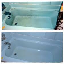 How To Clean Your Tub With Baking Soda And Vinegar Clean Bathtub Baking Soda Cleaning Homemade Cleaning Solutions