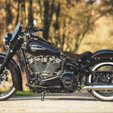 Classic Man 4k Video In 2021 Harley Davidson Harley Heritage