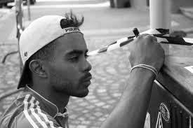 Bonsoir à tous, voici le deuxième album photos de nos décorations urbaines  à Strasbourg. Photos de Chloé Fellouhe et Doriane Bellet. Bonne soirée !