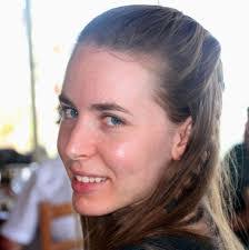 Isabelle Burger's Instagram, Twitter & Facebook