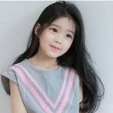 Haidee Tan's Instagram, Twitter & Facebook