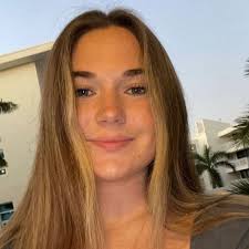 Alyssa Rains's Instagram, Twitter & Facebook