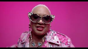 Upcoming100-Royal Deb displays her Jamaican roots new reggae single  “Somebody For Everybody”