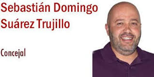 Un concejal de Ingenio 'se retrata' en las redes sociales con un mensaje  soez