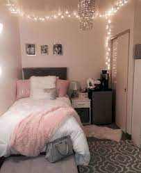 50 Perfect Small Bedroom Decorations Sweetyhomee Small Room Bedroom Bedroom Decor Dorm Room Decor