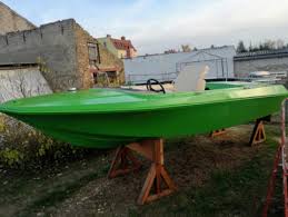 Besonders auf hoher see, allgemein im salzwasser oder bei. Die Korrekte Verwendung 2k Bootslack Fur Gfk Kunftstoff Polyester Farbenlowe