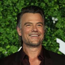 Josh Duhamel Talks New Film 'Off The Grid', Season 2 of 'Ransom Canyon' &  More!