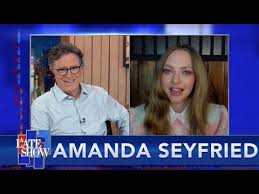You are viewing the mobile version of our website. Amanda Seyfried Lieber Ein Dritter Mamma Mia Film Als Ein Drittes Kind