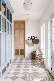 Draper Colonial Tiek Design Group In 2021 Mudroom Flooring Floor Tile Design Checkered Floors