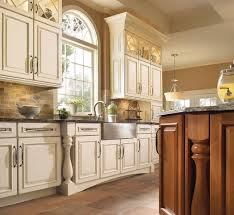 kraftmaid kitchen cabinets maple in