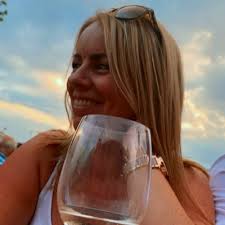 Rachael (@rach_driver)