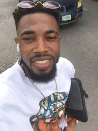 No matter how low your battery 🪫 is,leave a red heart ♥️ for mothers