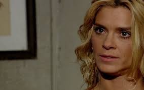 Teodora diz a Quinzé que o filho que ela espera não é dele