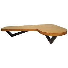 For Sale On 1stdibs Vintage Modern Kidney Top Coffee Table Featuring Sculpted Black Lacquer Base Designed In The Manner Of Adria In 2020 Coffee Table Pearsall Table